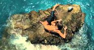 Cena do filme Águas Rasas, com Blake Lively - Foto: Reprodução