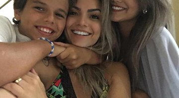 Kelly Key com os filhos; Jaime, de 11 anos, e Suzana Freitas, de 16 anos - Foto: Reprodução/ Instagram