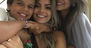 Kelly Key com os filhos; Jaime, de 11 anos, e Suzana Freitas, de 16 anos - Foto: Reprodução/ Instagram