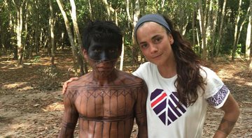 Alice Braga visita aldeia indígena na Amazônia - Foto: Rerpodução/ Instagram