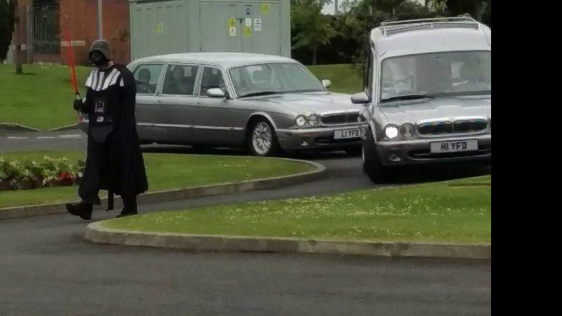 Andrew Strachan, da Escócia, ganhou um funeral com Darth Vader e stormtroopers - Foto: Reprodução/ Facebook