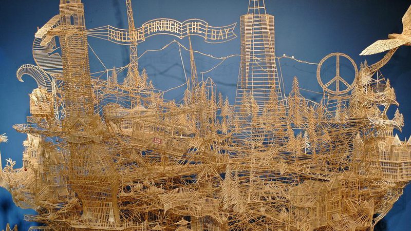 Scott Weaver usou mais de 100 mil palitos em sua escultura - Foto: Reprodução/Flickr