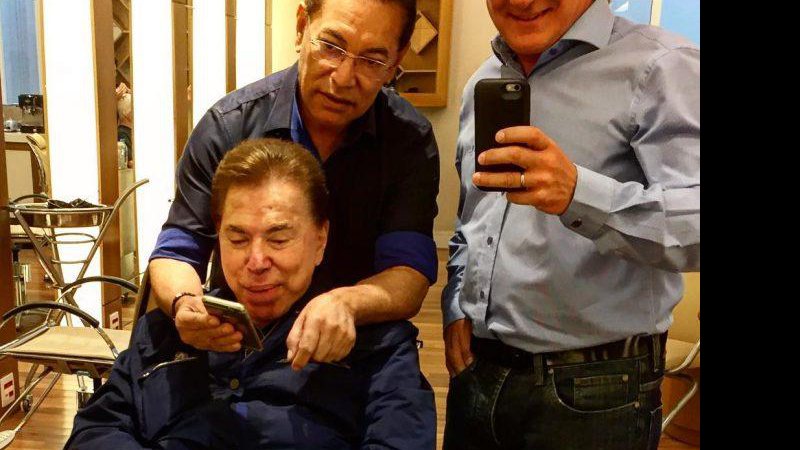 Otávio Mesquita encontra Silvio Santos no salão e tieta o apresentador - Foto: Reprodução/ Instagram
