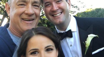 Tom Hanks postou a foto que tirou com Elizabeth e Ryan em seu Instagram - Foto: Reprodução/ Instagram