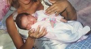 Kelly Key aparece com a filha no colo em foto antiga - Foto: Reprodução/ Instagram