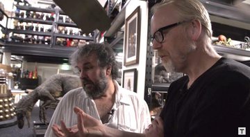 Adam Savage e o cineasta Peter Jackson - Foto: Reprodução