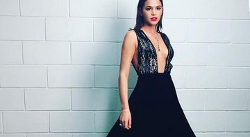 Bruna Marquezine usou um vestido rodado Armani no especial do Caldeirão do Huck - Foto: Reprodução/ Instagram