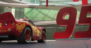 Imagem Nova prévia de “Carros 3” mostra acidente de McQueen e treinamento para Copa Pistão