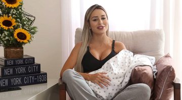 Letícia Santiago controu curiosidades da gravidez e do parto em seu canal no YouTube - Foto: Reprodução/ YouTube