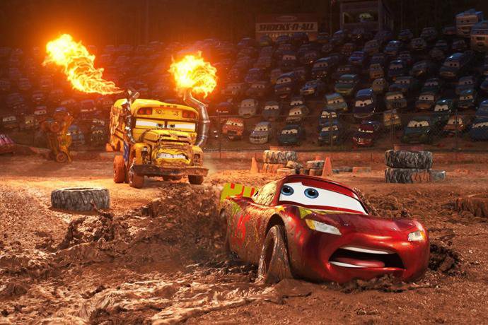 Carros 3 traz McQueen em conflito com a modernidade automotiva