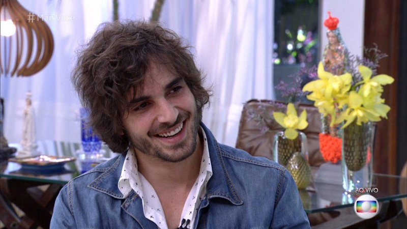 Fiuk participou do Mais Você desta terça-feira (09/05) - Foto: TV Globo
