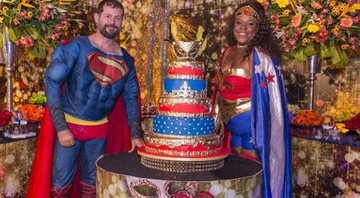 Cacau Protásio e o marido, Janderson Pires, na festa de 42 anos da atriz - Foto: Reprodução/ Instagram