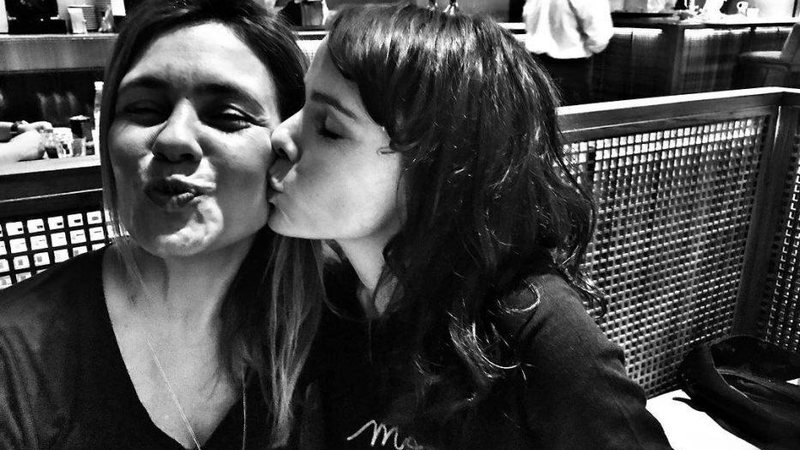 Adriana Esteves e Débora Falabella se reencontraram nesta quinta-feira (06/07) - Foto: Reprodução/ Instagram