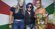 As ex-chacretes Regina Polivalente, Cleópatra e Rita Cadillac se reencontraram na quadra da Grande Rio - Foto: Reprodução/ Instagram