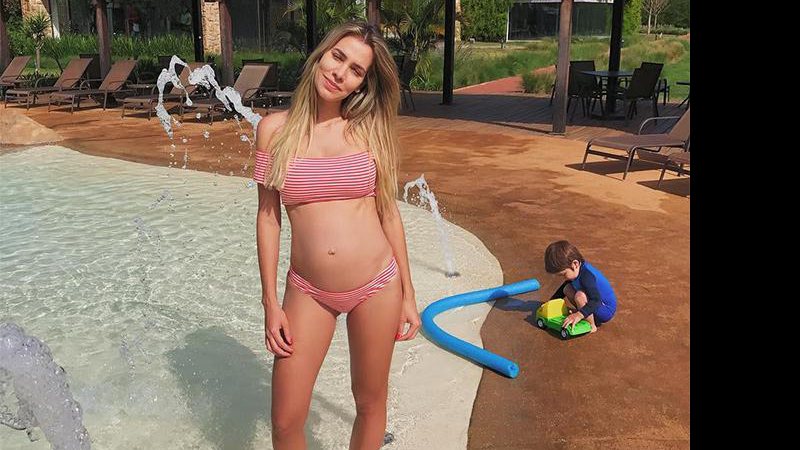 Ex-BBB Adriana Sant’Anna exibe a barriga de sua segunda gravidez - Foto: Reprodução/ Instagram