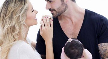 Adriana Sant’anna posou com a filha, Linda, e o marido, Rodrigão - Foto: Reprodução/ Instagram