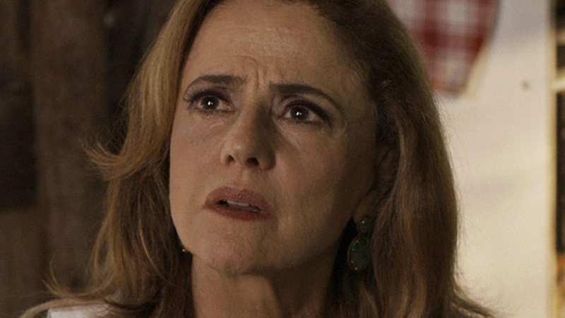 Sophia irá desacatar Raquel e Bruno e acabará presa em O Outro Lado do Paraíso - Foto: TV Globo