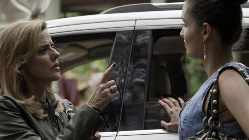Ameaçada por Vanessa, Sophia resolve dar um jeito na garota de programa - Foto: TV Globo