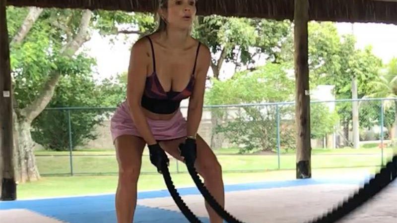 Flávia Alessandra mostrou treino no limite do esforço em vídeo - Foto: Reprodução/ Instagram