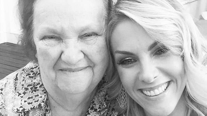 Ana Hickmann com a avó Leonita - Foto: Reprodução/ Instagram