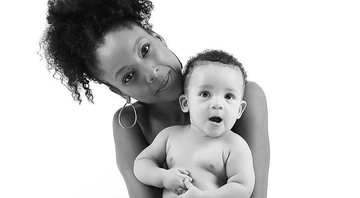 Negra Li com o filho, Noah, de 9 meses - Foto: Facebook/ @rachelguedes