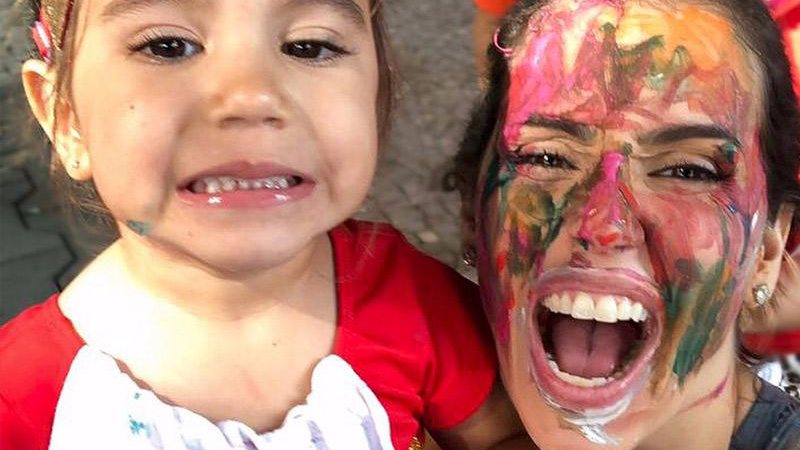 Deborah Secco ganhou uma transformação da filha, Maria Flor, de 2 anos, e suas amiguinhas - Foto: Reprodução/ Instagram