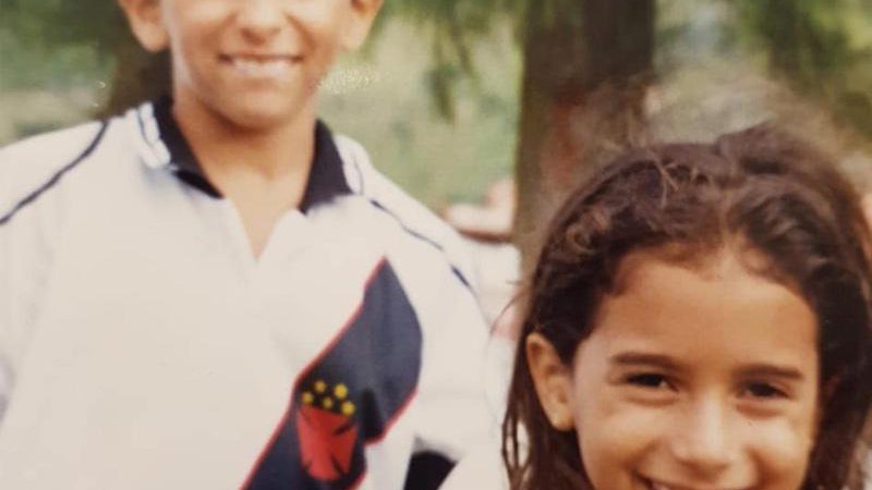 Anitta publicou foto da infância e homenageou o irmão em seu aniversário - Foto: Reprodução/ Instagram