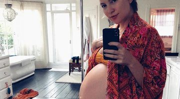 Kate Hudson exibiu a barriga da terceira gravidez na web - Foto: Reprodução/ Instagram