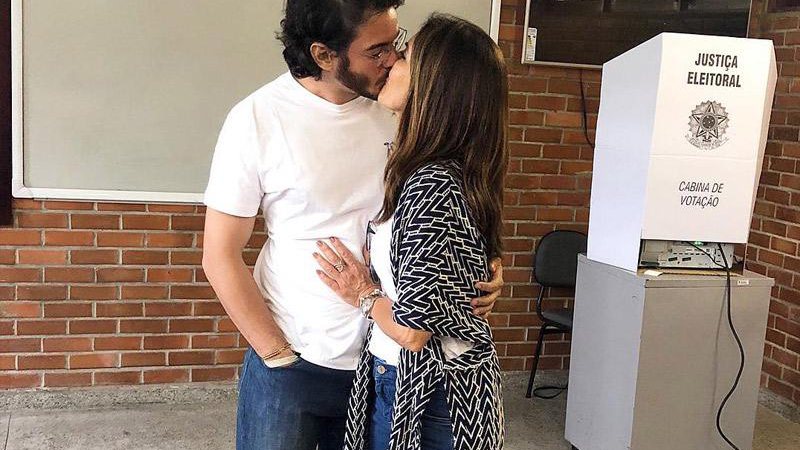 Túlio Gadêlha mostrou foto de beijo em Fátima Bernardes e agradeceu o apoio de todos nas eleições - Foto: Reprodução/ Instagram