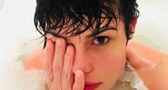 Após quase um dia de viagem, Nanda Costa aproveitou um relaxante banho de banheira - Foto: Reprodução/ Instagram