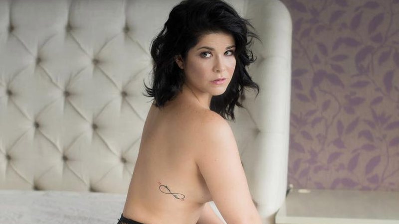 Samara Felippo posa nua e exibe tatuagem em foto - Foto: Reprodução/ Instagram