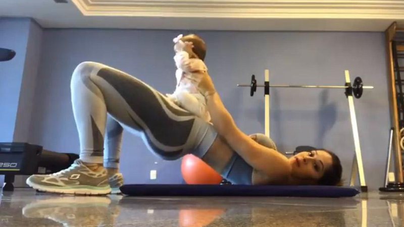 Mayra Cardi treina com a filha, Sophia, e encanta a web - Foto: Reprodução/ Instagram