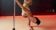 Gracyanne voltou a surpreender seu seguidores ao mostrar o novo movimento que aprendeu no pole dance - Foto: Reprodução/ Instagram