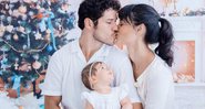 José Loreto com a ex-mulher, Débora Nascimento, e a filha, Bella, de 10 meses - Foto: Reprodução/ Instagram