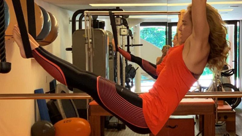 Angélica durante treino de Pilates, mostrado hoje em rede social - Foto: Reprodução/Instagram