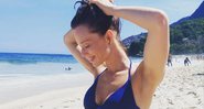 Mariana Ximenes à beira da praia no Rio - Foto: Reprodução/Instagram