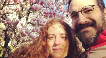 Caco Ciocler e Paula Cesari em foto tirada em Nova York - Foto: Reprodução/Instagram