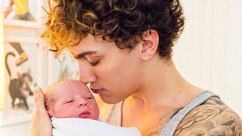 Christian Figueiredo com o filho recém-nascido, Gael - Foto: Reprodução/ Instagram