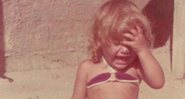 Flávia Alessandra publica foto de infância chorando em Arraial do Cabo - Foto: Reprodução/Instagram