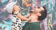 Junior Lima passeia por Miami ao lado de esposa e filho: “Mostrando o mundo pro ‘muleke'” - Foto: Reprodução/Instagram