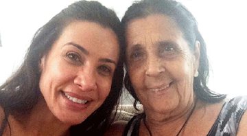 Scheila Carvalho com a mãe, dona Eunice, de 75 anos - Foto: Reprodução/ Instagram