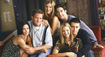 Courteney Cox, Matthew Perry, Jennifer Aniston, David Schwimmer, Lisa Kudrow e Matt LeBlanc em foto de Friends - Foto: Reprodução