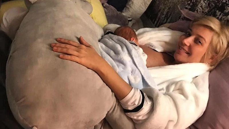 Luiza Possi mostrou momento de intimidade com o filho e mandou recado na web - Foto: Reprodução/ Instagram