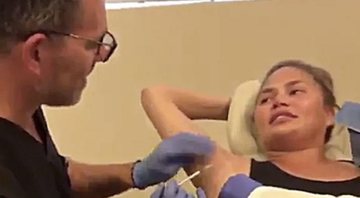 Esposa de John Legend aplica botox nas axilas para evitar suor; conheça a técnica - Foto: Reprodução/Instagram
