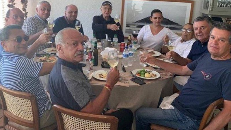 Em almoço no Retiro dos Artistas, Sérgio Noronha recebe Arnaldo Cézar Coelho, Marcos Uchôa e Júnior - Foto: Reprodução/Instagram
