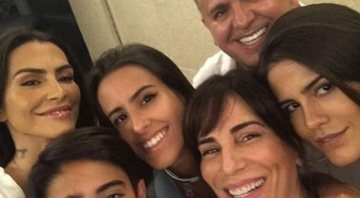 Orlando Morais com a mulher, Gloria Pires, os filhos e a enteada, Cleo - Foto: Reprodução/ Instagram