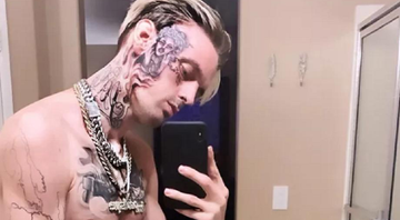 Aaron Carter surpreende ao aparecer com tatuagem gigante no rosto: “Sou o maior na música agora” - Foto: Reprodução/Instagram