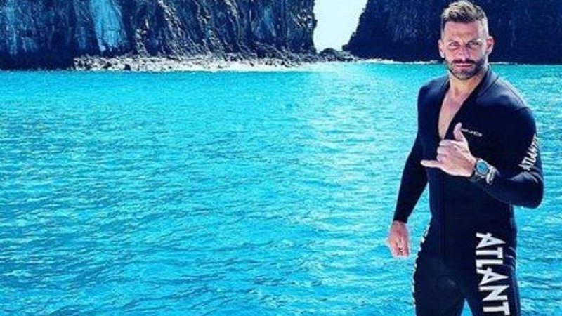 De férias em Noronha, Henri Castelli aproveita mergulho: “Mais bonita vista por baixo” - Foto: Reprodução/Instagram