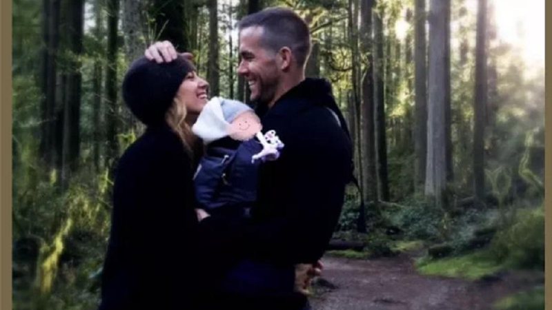 Ryan Reynolds e Blake Lively posam com filha caçula pela primeira vez - Foto: Reprodução/Instagram
