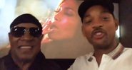 Stevie Wonder surpreende Will Smith durante sessão de cinema no aniversário do ator - Foto: Reprodução/Instagram